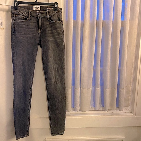 FRAME “Le Skinny de Jeanne” in Greenwich Size 26 - Picture 2 of 7